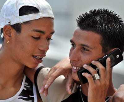 Lista negra de telemóveis arranca já em Maio - TVI