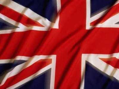 Governo britânico estuda baixa do IVA para 15% - TVI