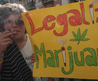 Lisboa e Braga em marcha pela marijuana - TVI