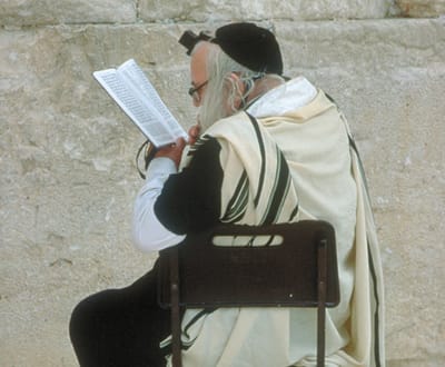Mulheres de rabinos aconselham israelitas a não namorarem árabes - TVI