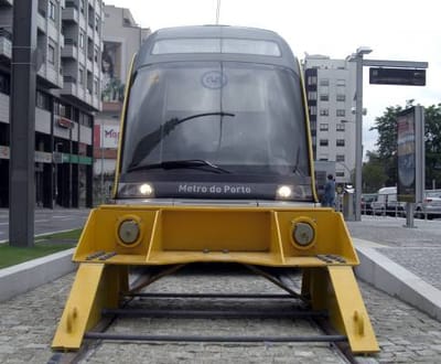 Mulher colhida pelo Metro do Porto - TVI