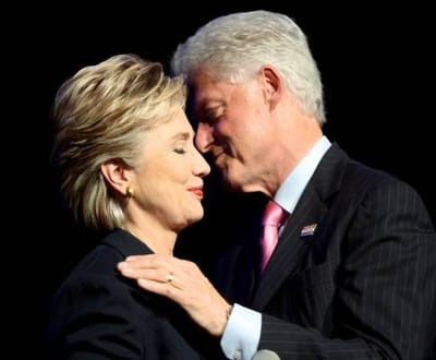 Bill Clinton liga o extremismo à  falta de oportunidades - TVI