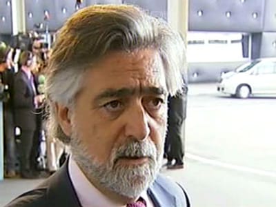 Luís Amado: «É determinante manter linha de rumo» - TVI
