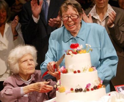 Lésbicas casam-se após 55 anos de namoro - TVI