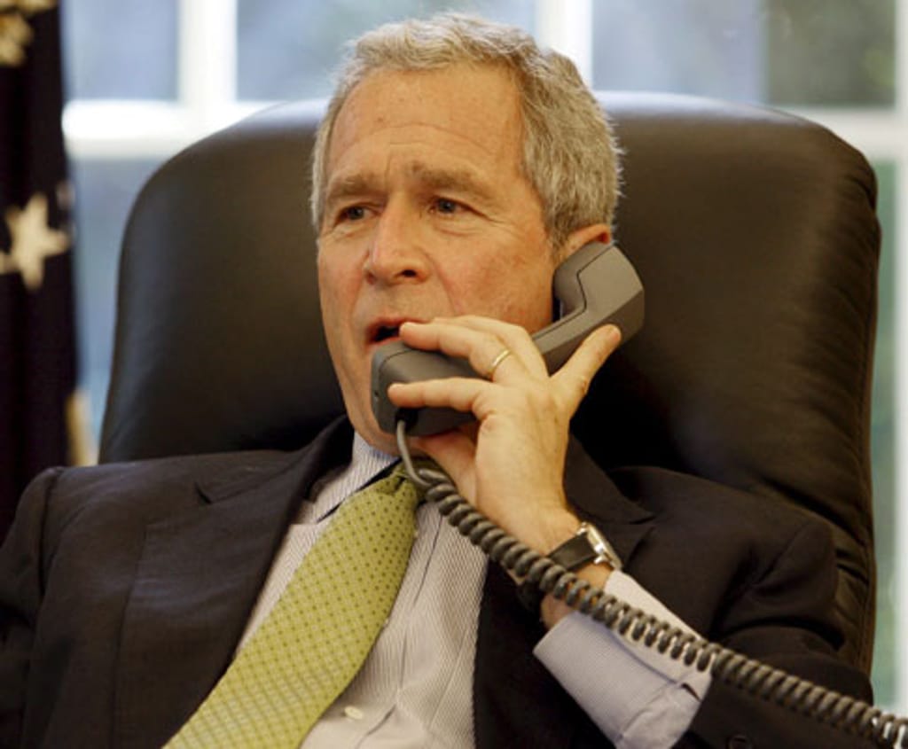 George W Bush (EPA/ERIC DRAPER)