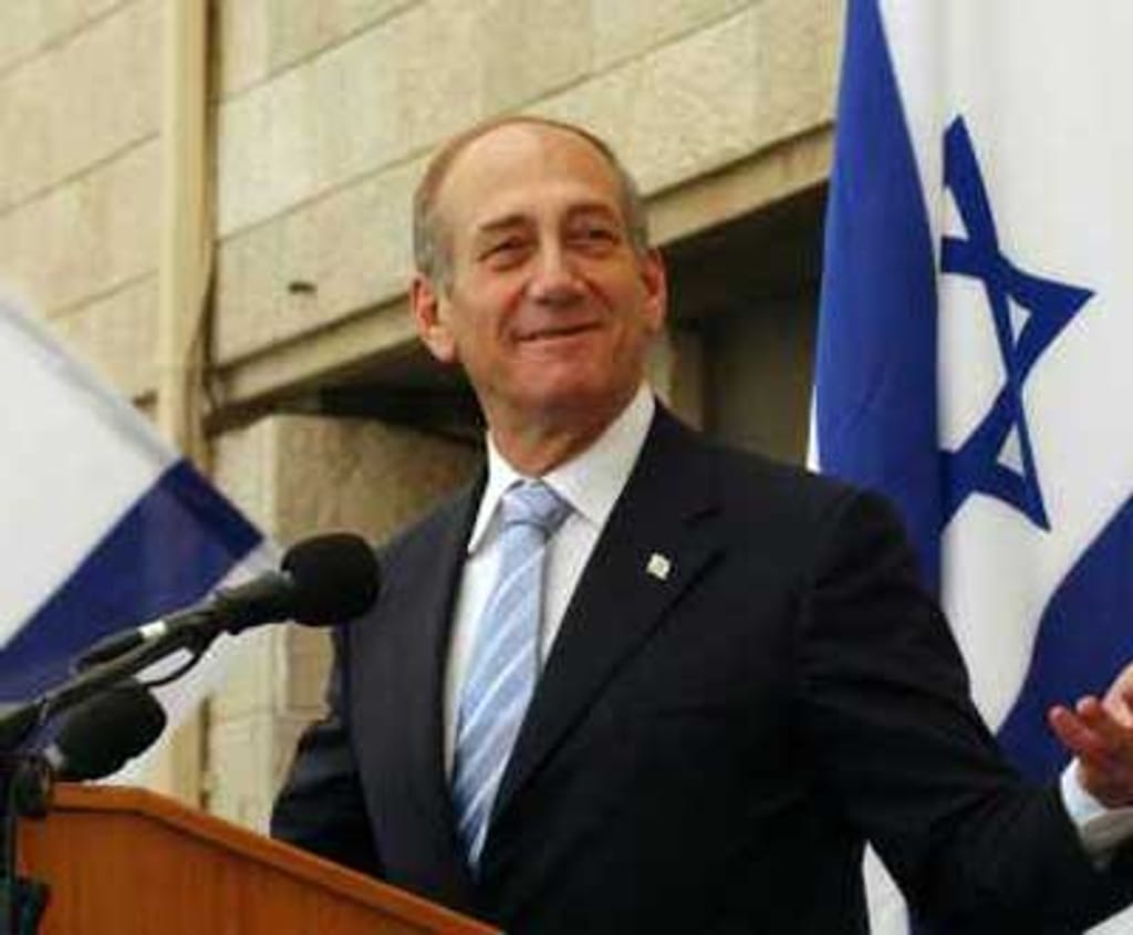 Primeiro-ministro, Ehud Olmert, israelita assume «a cadeira»