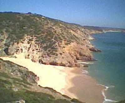 Algarve: corpo encontrado na praia - TVI