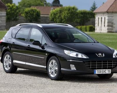 Peugeot 407 vai aparecer com novo look já em Setembro - TVI