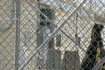 Advogado defende 50 presos de Guantánamo - TVI