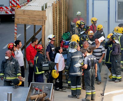 Braga: resgate suspenso por ameaça de desabamento de outro prédio - TVI