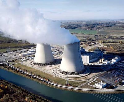 Patrões: 10% da nossa energia eléctrica já é de origem nuclear - TVI