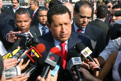 Chávez compra 2 mil milhões - TVI