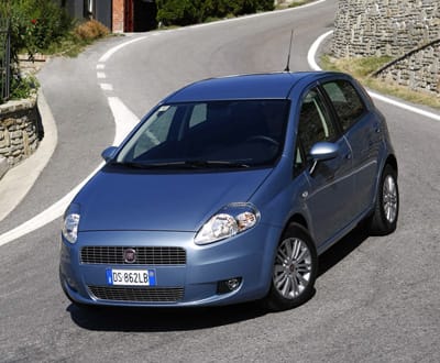 Fiat: manutenção dos carros baixa 35% para desempregados - TVI