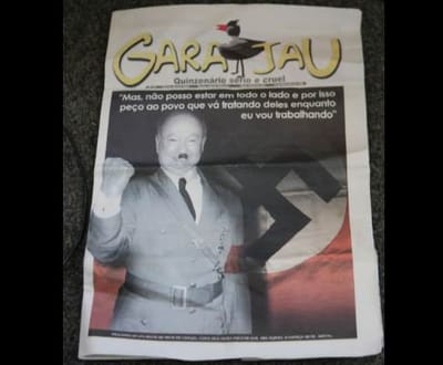 Jardim vestido de Hitler em capa de jornal - TVI