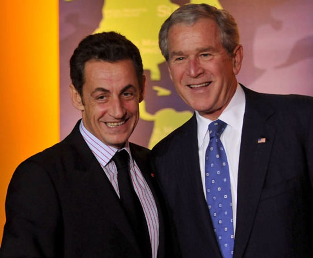 George W. Bush e Nicolas Sarkozy