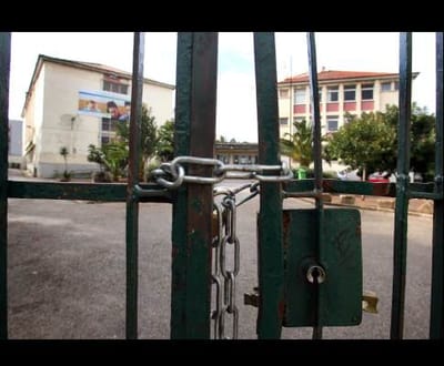 Felgueiras: pais encerram a maior escola - TVI