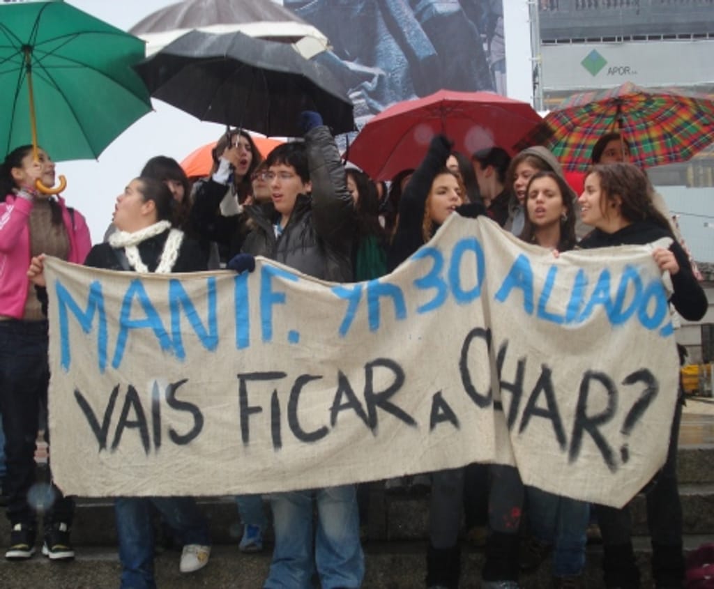 Estudantes em protesto no Porto