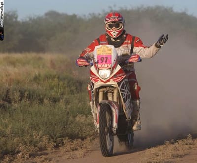 Motociclismo: Falta de combustível adia etapa do campeonato de enduro - TVI