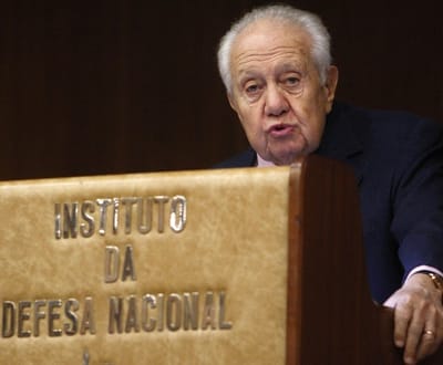 Mário Soares defende nova maioria absoluta do PS - TVI