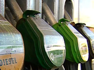 Alfândegas: roubo de combustíveis ultrapassa os 30 mil euros - TVI