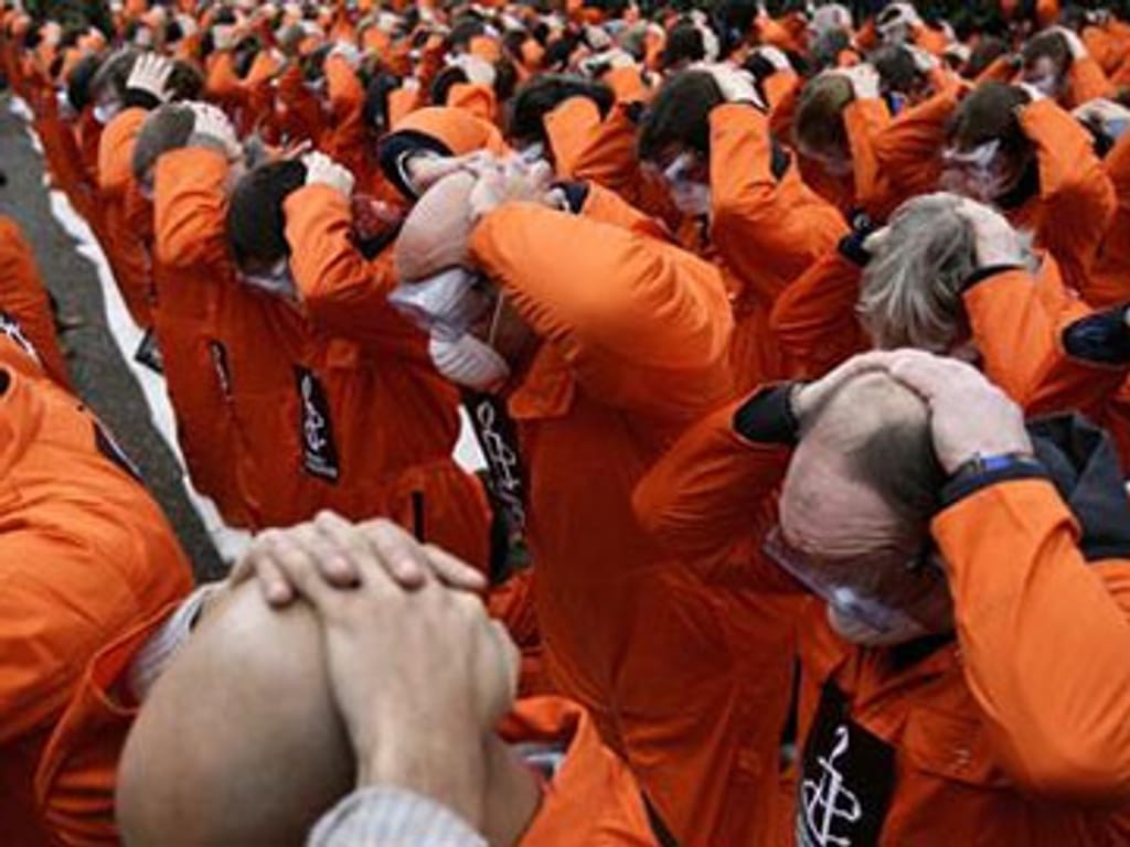 União Europeia discute encerramento de Guantánamo