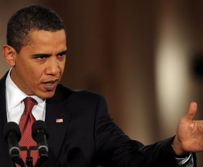 Obama usou dez canetas para fugir à crise - TVI