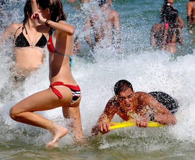 «Todas as praias são perigosas», alerta Marinha - TVI