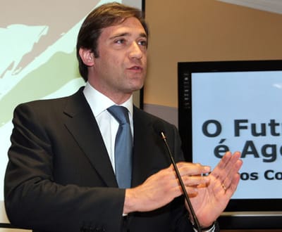 Passos Coelho defende fundo de emergência de mil milhões - TVI