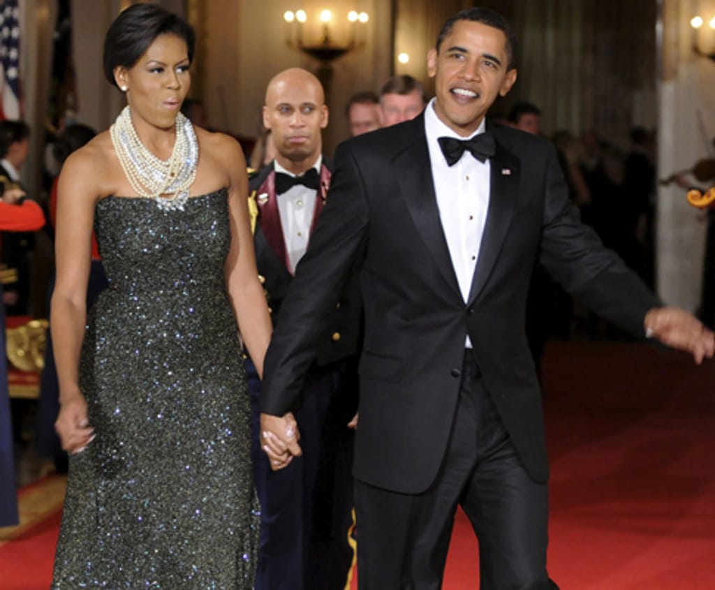 Michelle e Barack Obama oferecem jantar aos governadores