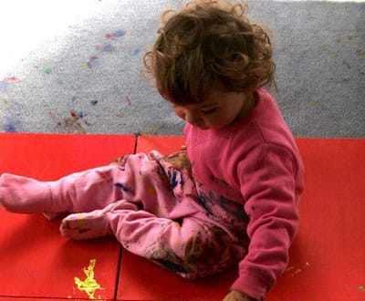Artista de dois anos brilha na pintura - TVI