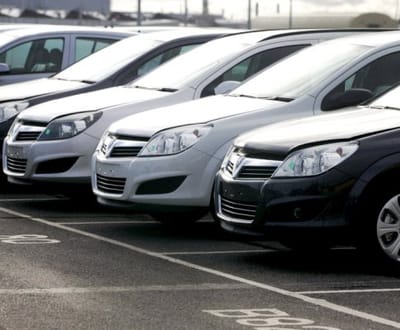 Carros: atraso nos incentivos contribui para queda das vendas - TVI