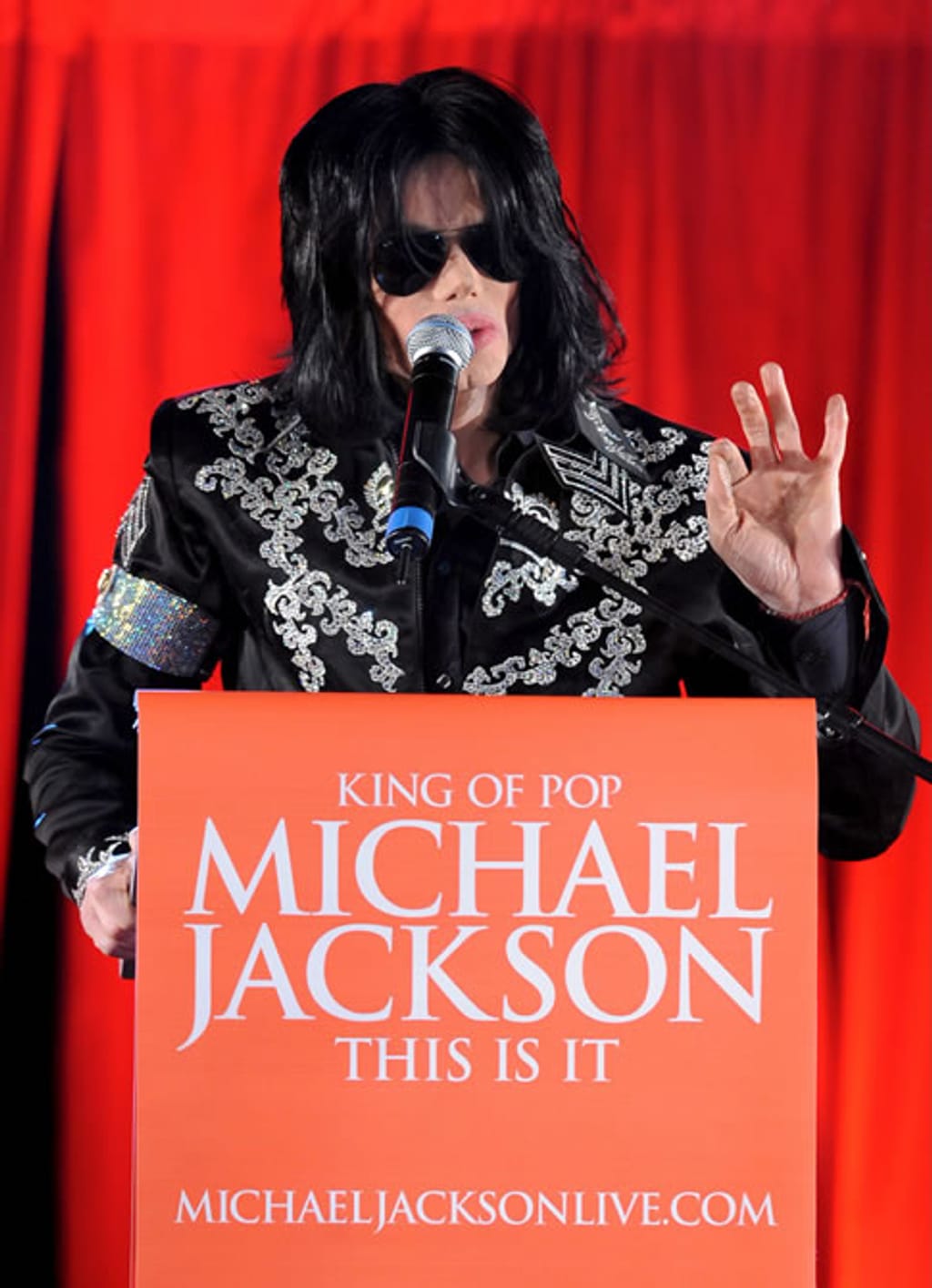 Michael Jackson anuncia concertos em Londres (EPA)