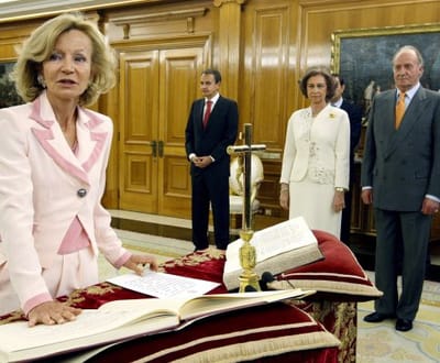 Nova ministra da Economia espanhola faz apelo aos bancos - TVI