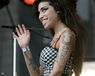 Amy Winehouse perdeu metade da fortuna - TVI