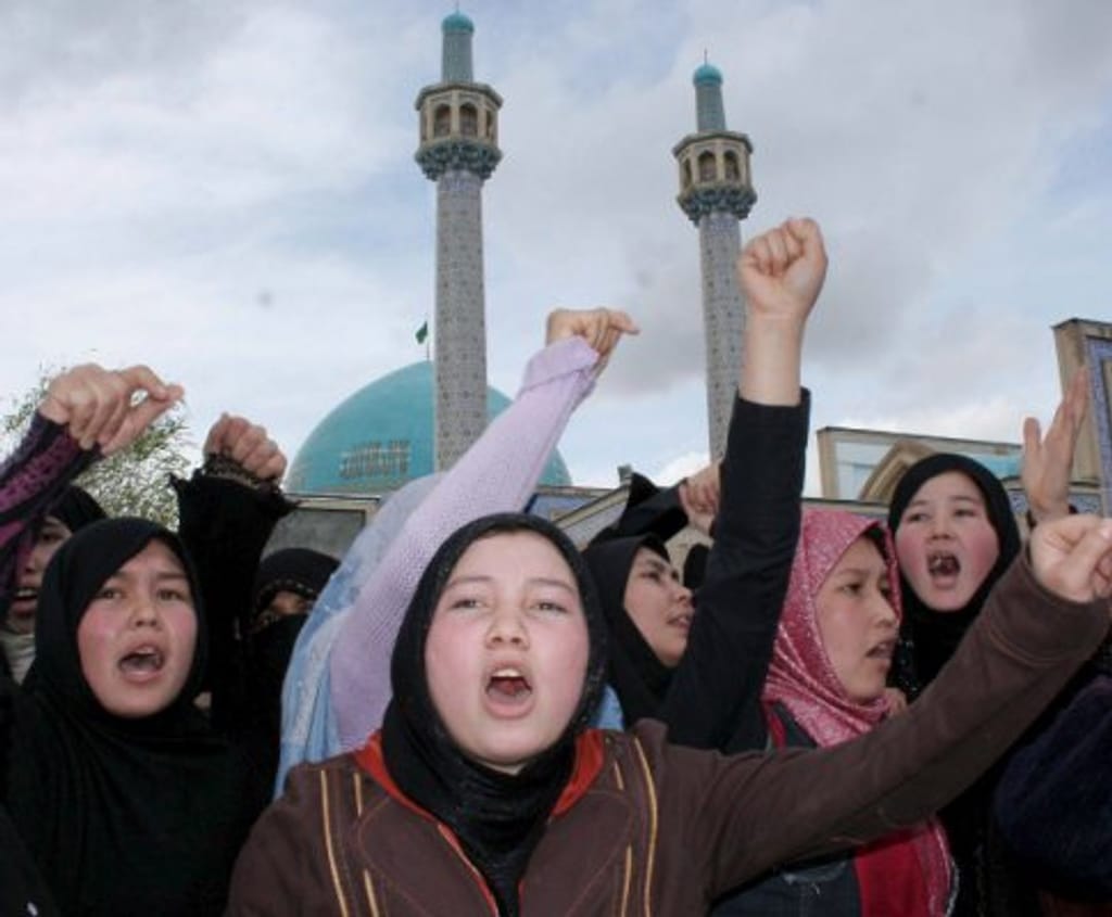 Mulheres protestam nas ruas do Afeganistão