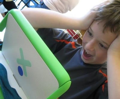 12 por cento das crianças já tiveram medo de usar a Internet - TVI