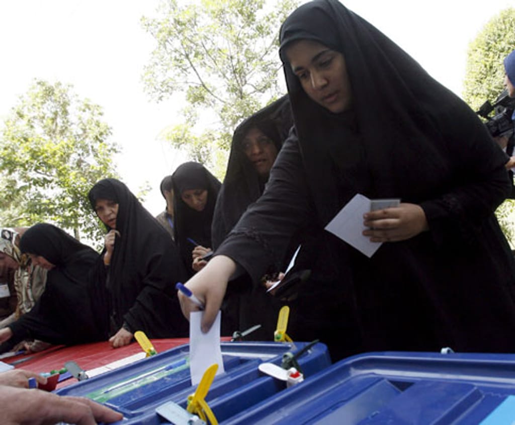 Dia de eleições no Irão