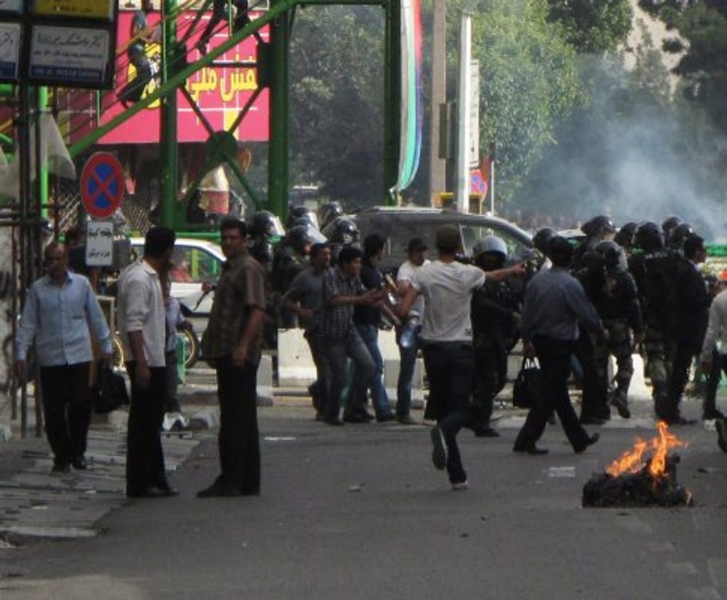 Irão: protestos continuam