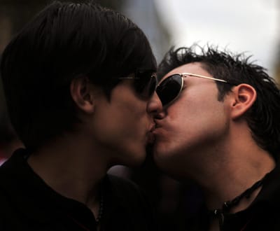 Casamento gay começa a ganhar forma - TVI