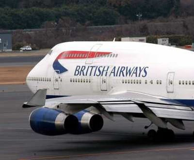 Sanita entupida obriga avião a regressar a Londres - TVI