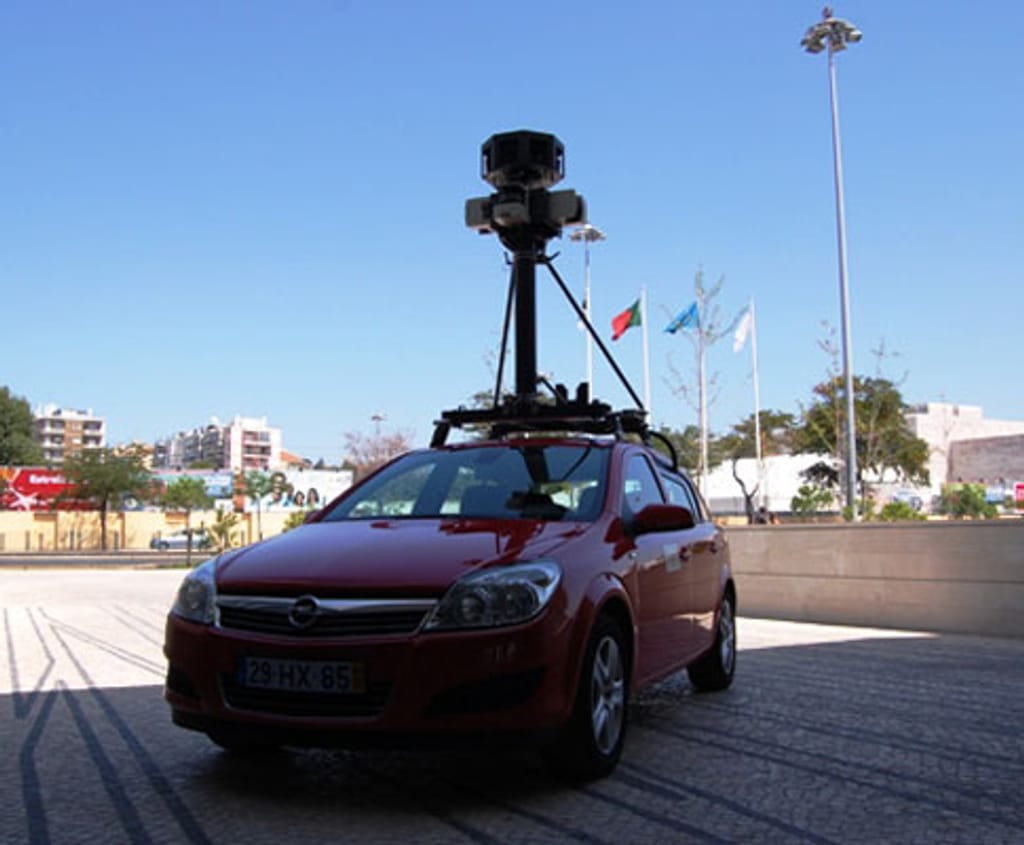 Carro que retira imagens para o Google Street View