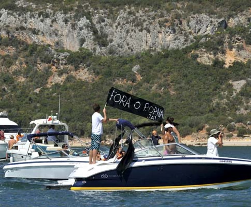 Manifestação embarcações contra POPNA