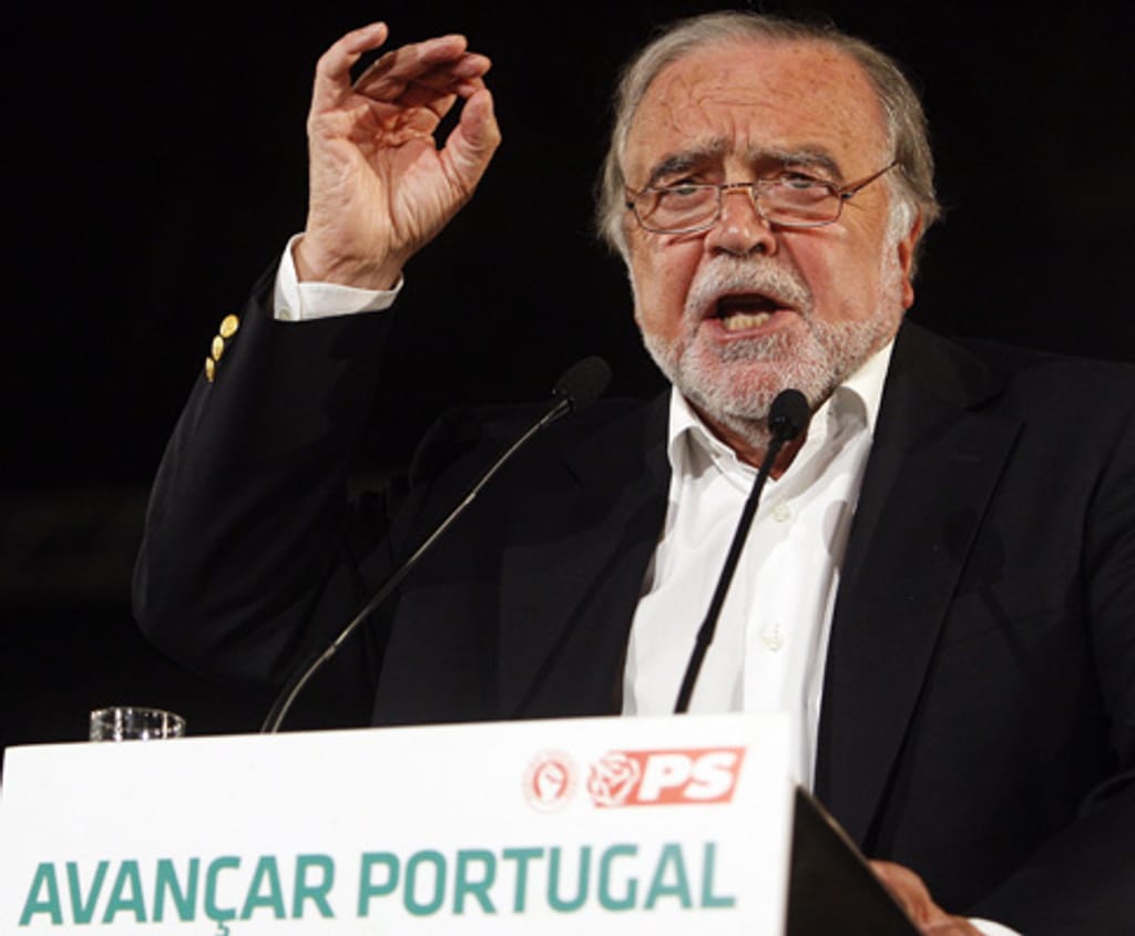 Manuel Alegre quer «derrotar PSD»
