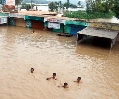 Índia: inundações fazem pelo menos 200 mortos - TVI