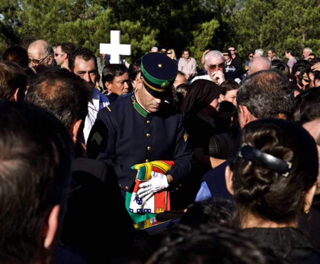 Funeral de marido de candidata à freguesia do Ermelo (PEDRO ROSARIO/LUSA)