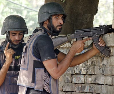 Paquistão diz que matou 18 talibãs nas últimas 24 horas - TVI