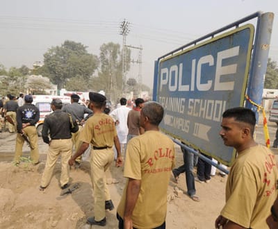 Paquistão: seis mortos em atentado suicida - TVI