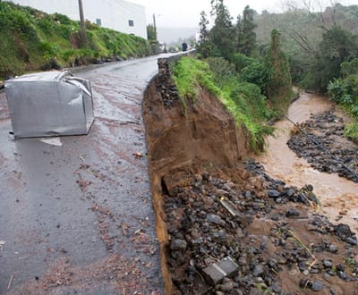 Trovoada e chuva mantêm-se nos Açores - TVI