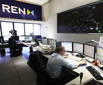 REN celebra acordo com BEI para empréstimo de 75 milhões - TVI