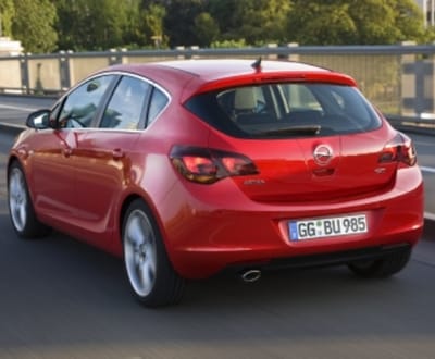 Opel vai suprimir 8.300 postos de trabalho - TVI